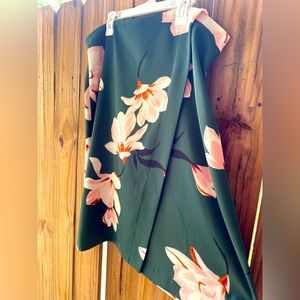 Ann Taylor Floral Skirt - Like New - Knee-length - Size 12